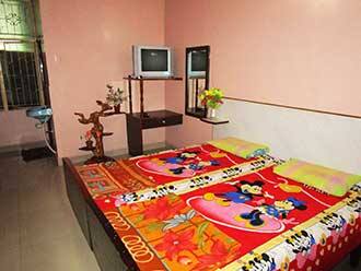 Sri Krishna Lodge, Valparai 2